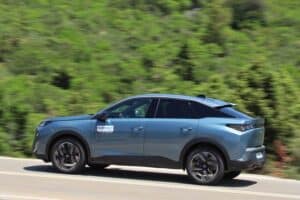 Peugeot-3008-1.2-Hybrid-2024-(4)