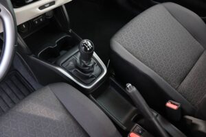 Suzuki-Swift-1.2-Hybrid-2024-(12)