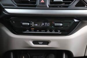 Suzuki-Swift-1.2-Hybrid-2024-(28)