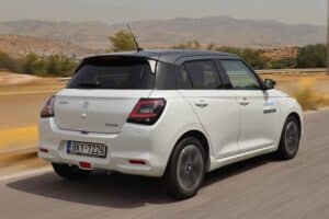 Suzuki-Swift-1.2-Hybrid-2024-(31)
