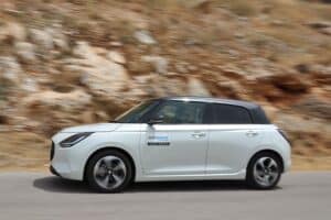 Suzuki-Swift-1.2-Hybrid-2024-(8)