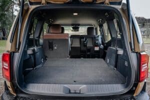 Toyota-land-cruiser-2024-(9)