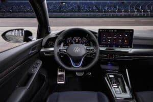 VW-Golf-R-2024—(4)