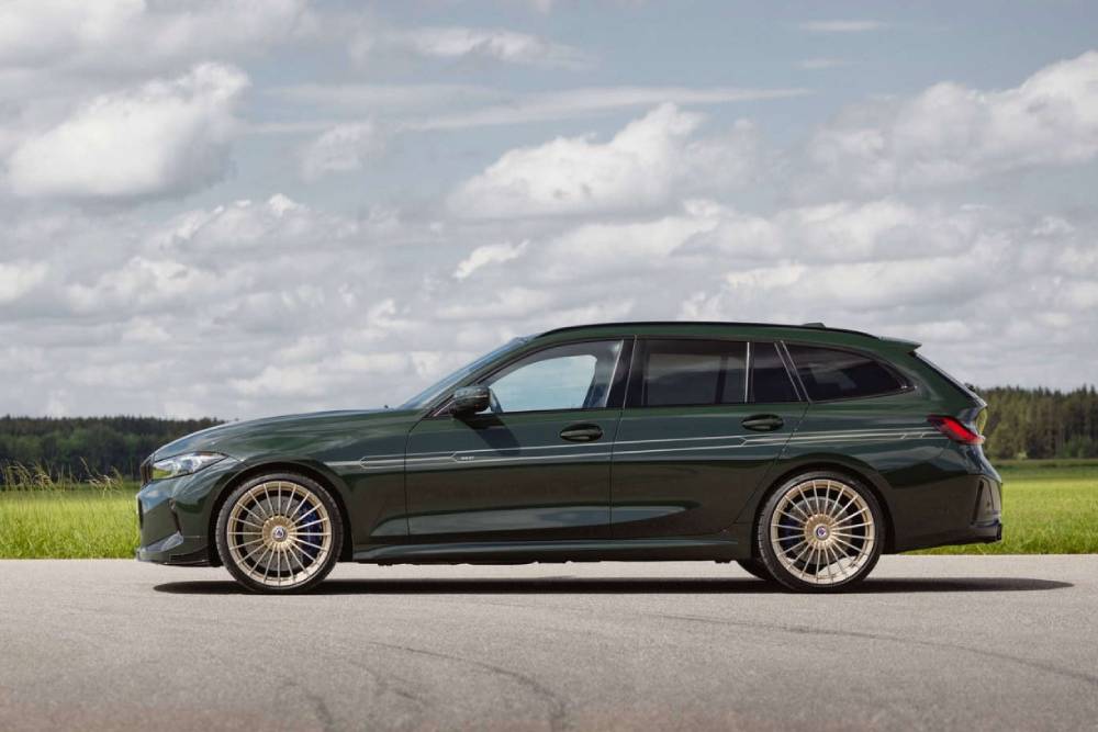 https://autogreeknews.gr/wp-content/uploads/2024/06/alpina-b3-and-b4-14.jpg