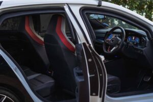 armored-volkswagen-golf-gti-viii-by-svi-engineerin (4)