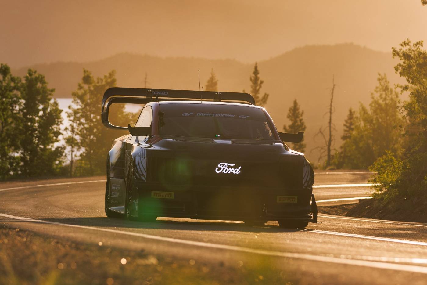 Η Ford κέρδισε «περπατώντας» το Pikes Peak (+video)