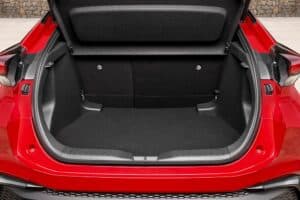 toyota-c-hr-2023-(4)