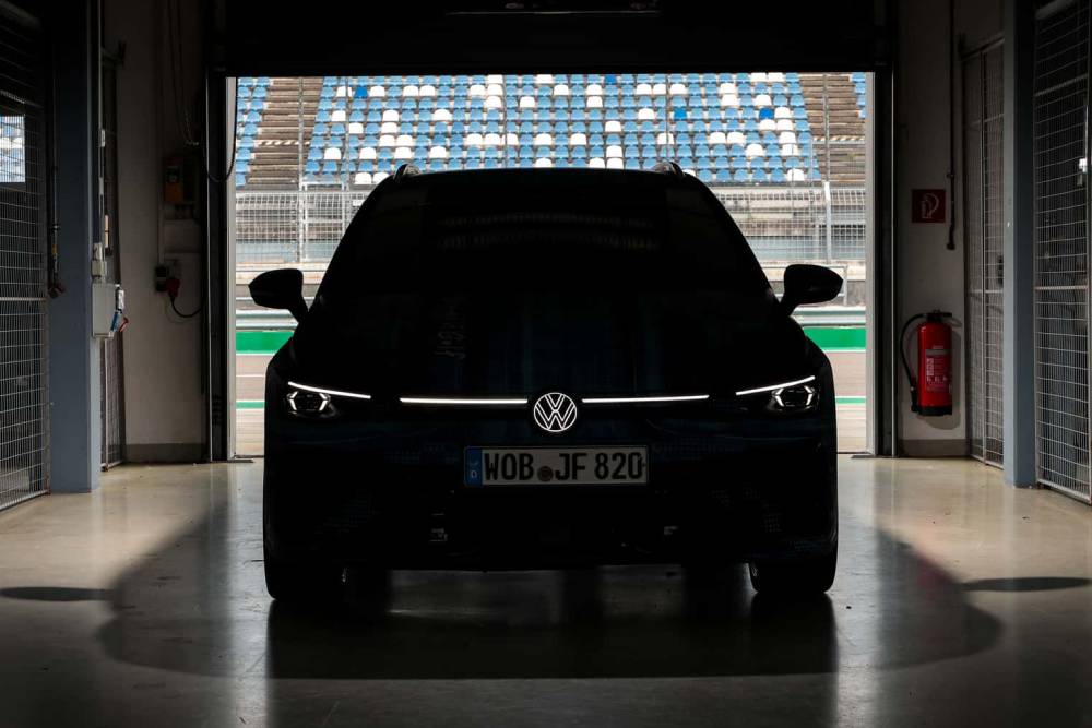 https://autogreeknews.gr/wp-content/uploads/2024/06/volkswagen-golf-8-11.jpg