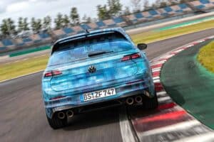 volkswagen-golf-8 (3)