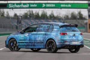 volkswagen-golf-8 (7)