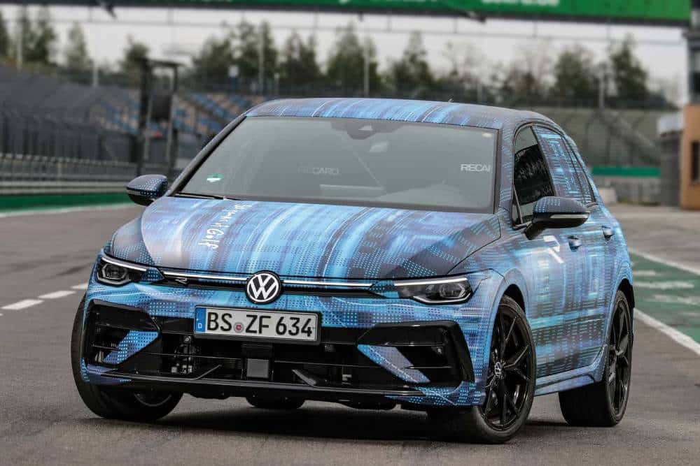 https://autogreeknews.gr/wp-content/uploads/2024/06/volkswagen-golf-8-8.jpg