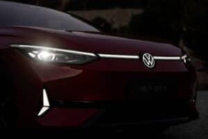 volkswagens-punchiest-ev-is-here-meet-the-id7-gtx- (5)