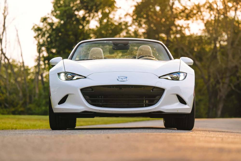 https://autogreeknews.gr/wp-content/uploads/2024/07/2024-mazda-mx-5-miata-grand-touring-review-14.jpg