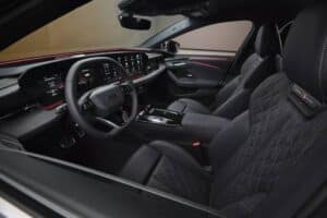 2025-Audi-A6-e-tron-102-2048×1536