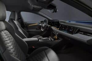 2025-Audi-A6-e-tron-29-2048×1536