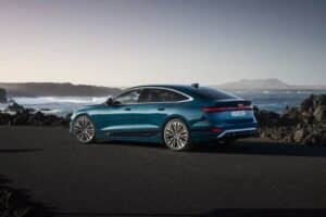 2025-Audi-A6-e-tron-85-2048×1536