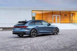 2025-audi-a5-leaked-pics-reveal-evolutionary-desig (2)