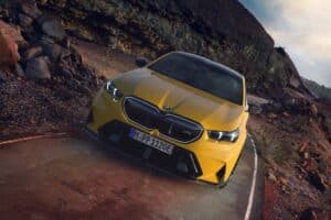 2025-bmw-m5-with-m-performance-parts (5)