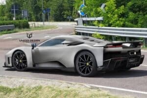 2025-ferrari-f250-hypercar-swiftly-comes-out-of-th (1)