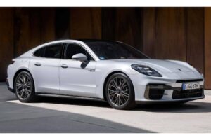 2025-porsche-panamera-turbo-s-e-hybrid (3)