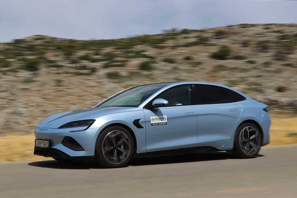 https://autogreeknews.gr/wp-content/uploads/2024/07/BYD-Seal-2.jpg