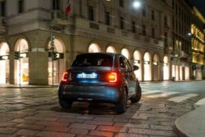 Fiat-500e-Giorgio-Armani-711-3