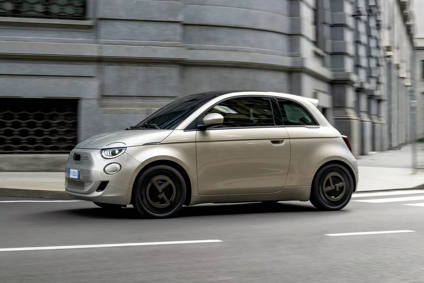 fiat 500e armani