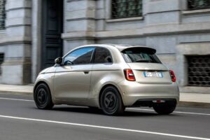 Fiat-500e-Giorgio-Armani-711-6