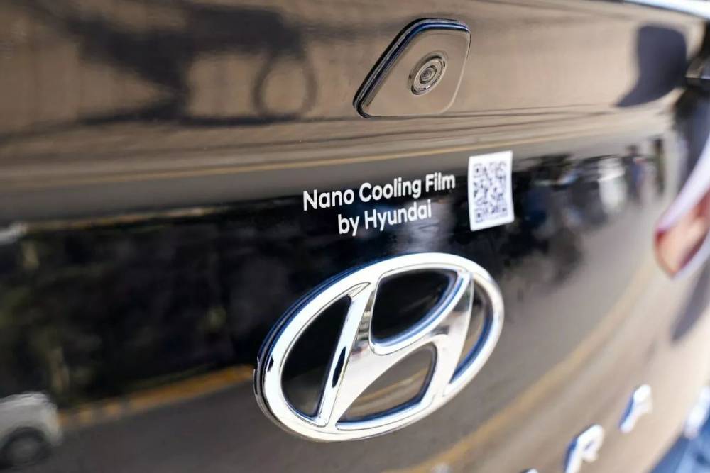 https://autogreeknews.gr/wp-content/uploads/2024/07/Hyundai_Nano_Cooling_Film-5.jpg