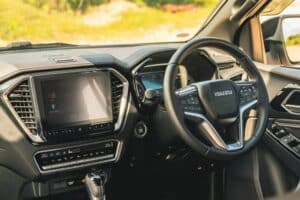 Isuzu-D-Max-Mudmaster-47-2048×1152