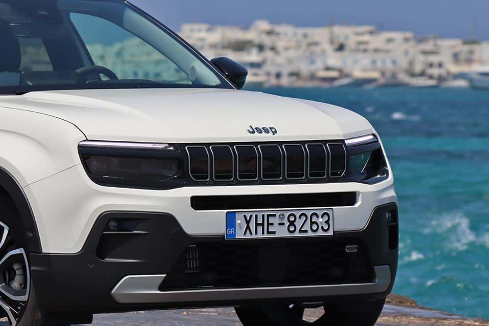https://autogreeknews.gr/wp-content/uploads/2024/07/Jeep-Avenger-1.2-Hybrid-100-hp-24.jpg