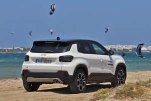 Jeep-Avenger-1.2-Hybrid-100-hp-(4)