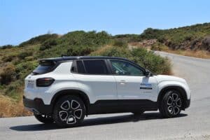 Jeep-Avenger-e-Hybrid-(25)