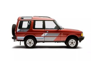 Land-Rover-Discovery-1-2048×1364