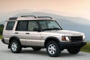 Land-Rover-Discovery-2-2048×1370
