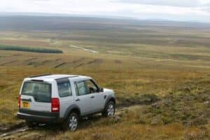 Land-Rover-Discovery-3-1-2048×1362