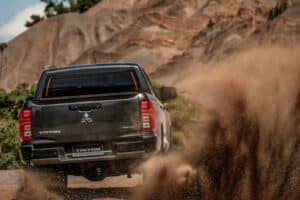 Mitsubishi-Triton-Black-Edition-Thailand-3-2048×11