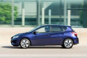 Nissan-Pulsar-2014-(3)