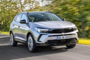 Opel-Grandland-kinisi