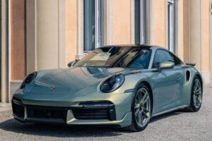 Porsche-911-Turbo-S-15