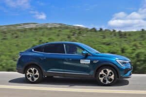 Renault-Arkana-1.3-TCe-mHEV-2024-(22)