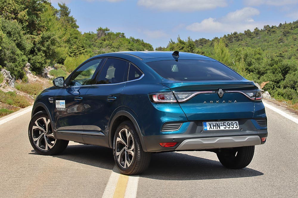 https://autogreeknews.gr/wp-content/uploads/2024/07/Renault-Arkana-1.3-TCe-mHEV-2024-25.jpg