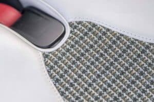 aston-martin-valour-first-drive-review (18)