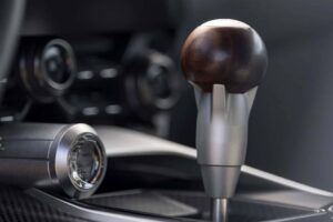 aston-martin-valour-first-drive-review (19)