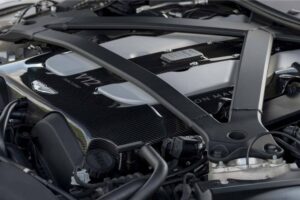 aston-martin-valour-first-drive-review (7)