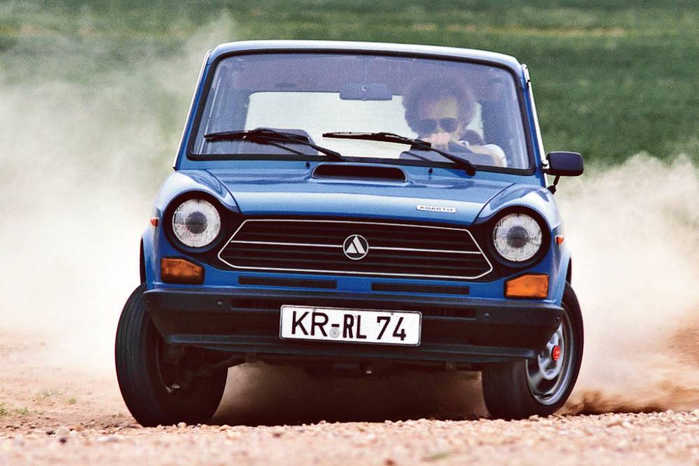 https://autogreeknews.gr/wp-content/uploads/2024/07/autobianchi_a112_abarth_6.jpg