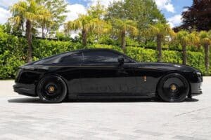 gotham-city-prop-like-rolls-royce-spectre-surfaces (2)