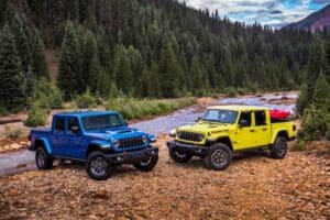 jeep-debuts-the-gladiator-high-tide-edition-it-loo (3)