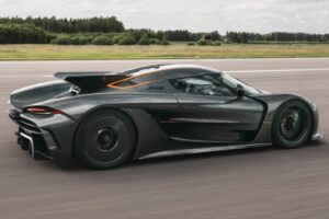 jesko absolut record (1)