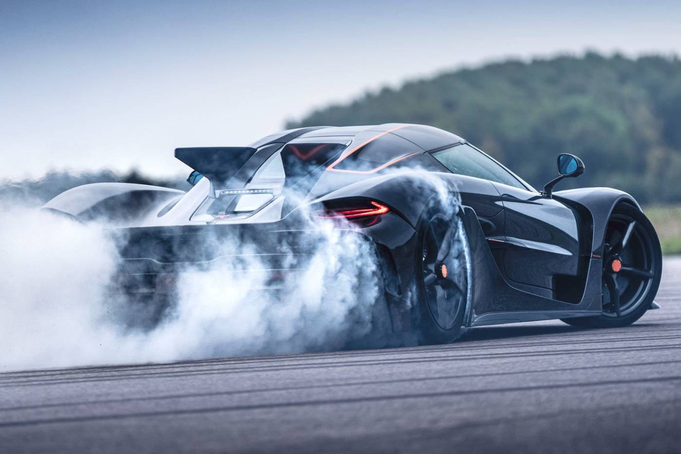 https://autogreeknews.gr/wp-content/uploads/2024/07/koenigsegg-jesko-drift.jpg